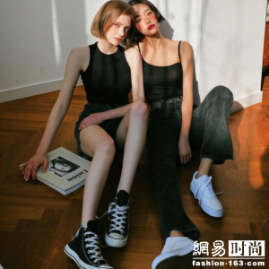 这位韩国网拍模特拥有几乎无人能超越的精灵般美貌