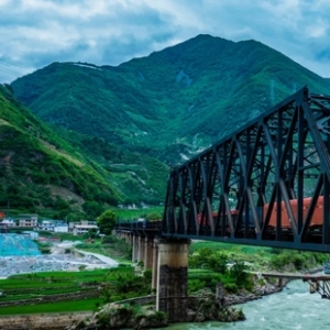 <b>中国最美的6条铁路　路上就是风景</b>