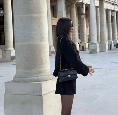 这个秋天的时尚单品，居然是脚上“皱巴巴”的靴子？