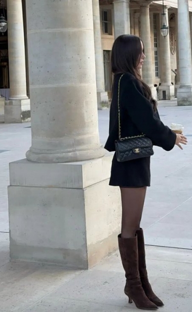 这个秋天的时尚单品，居然是脚上“皱巴巴”的靴子？